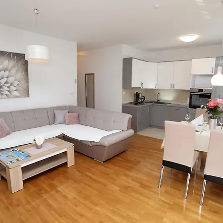 Appartement Kolak *